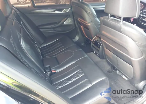 2021 BMW M550I xDrive z USA, uszkodzony, nr VIN WBA13BK08MCH00227